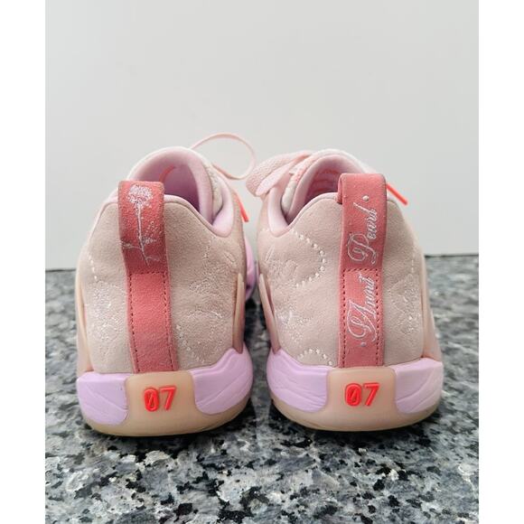 Nike KD 15 Aunt Pearl NRG Low Top Pink Basketball Sneakers Men’s SZ 9 DQ3851-600